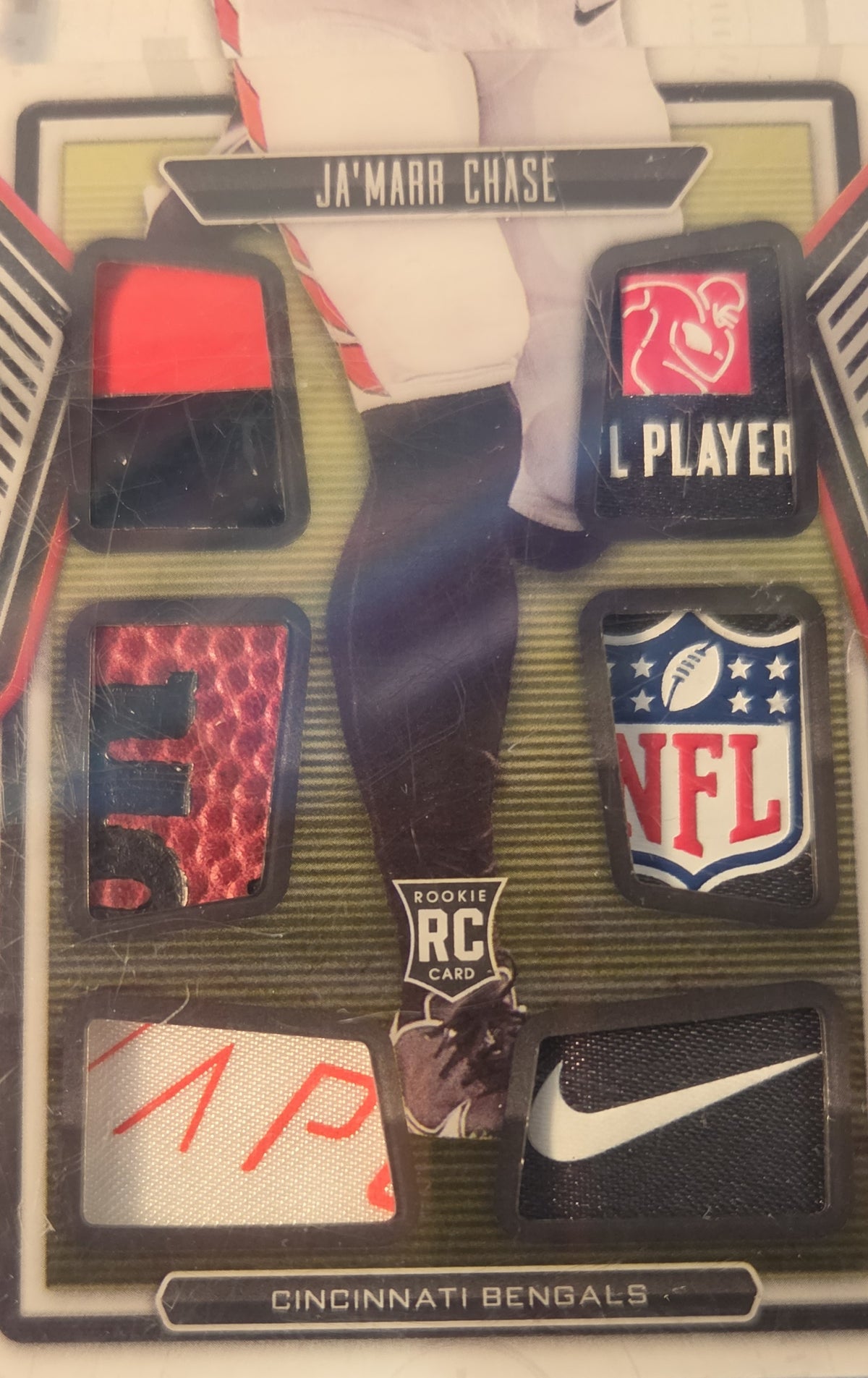 2021 Panini Playbook Panini "Armory" Ja'Marr Chase Rookie Booklet card; 1/1, 6 patch/relic